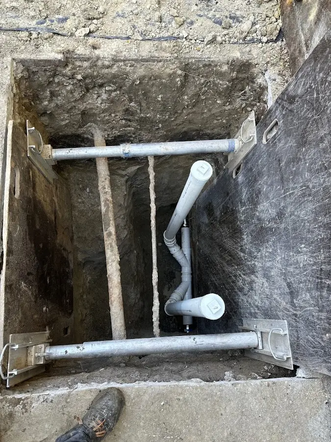Experienced plumber completing Drain Cleaning work in Fort Dodge